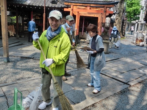 2126-12.5.10下御霊神社美化　個人活動風景B.jpg